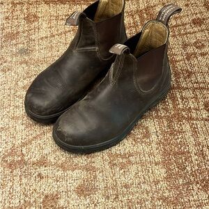Blundstone boots unisex, size 4.5, brown